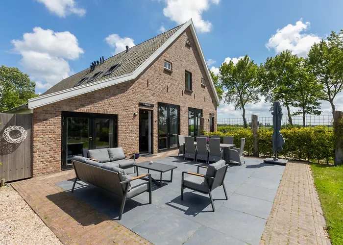 Welcome In - 't Blauwtje Met Ruime Tuin I Lepelstraat 18A